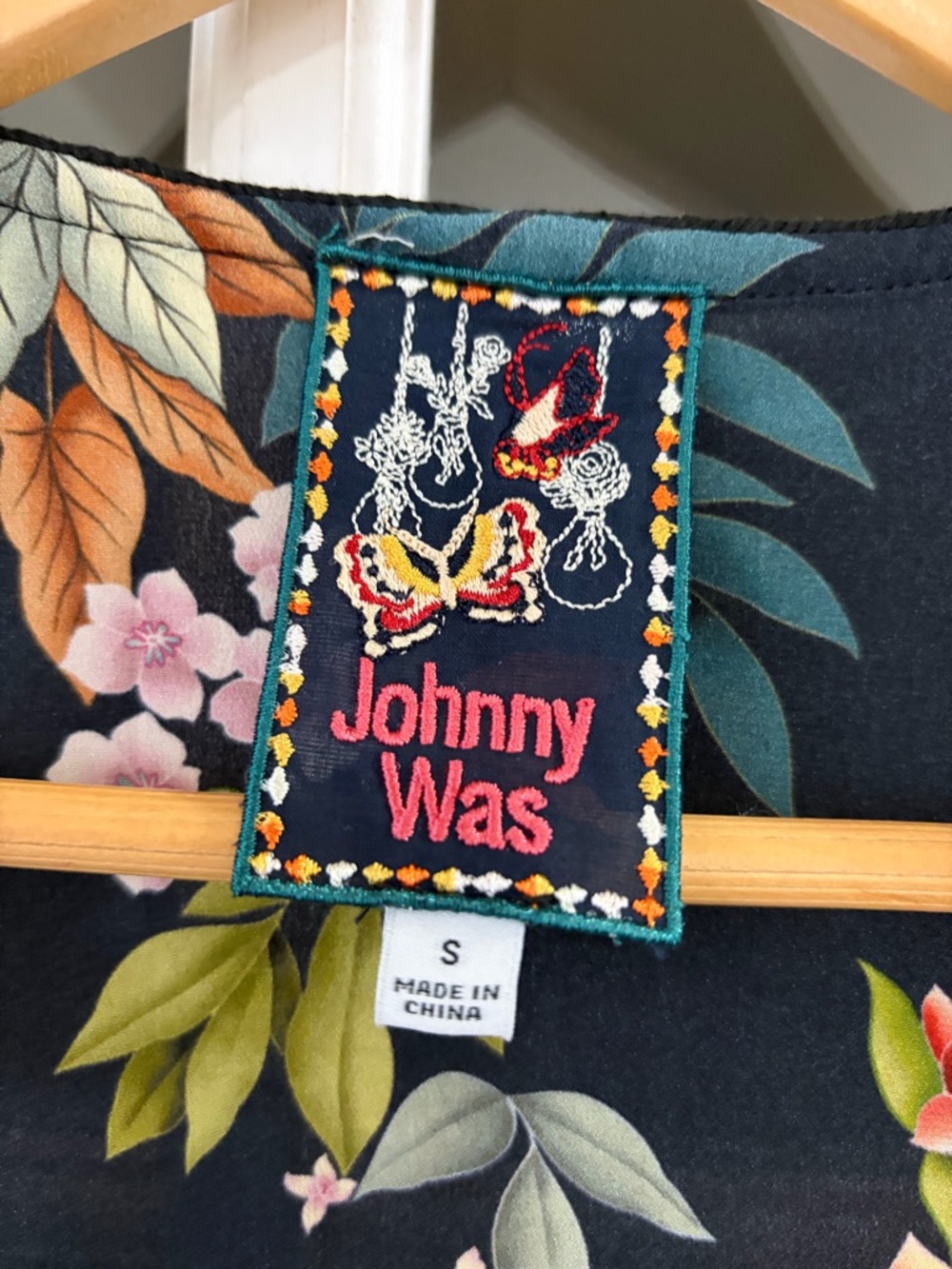 Johnny Was CALI KIMONO 100% Silk - Size S - Picture 4 of 10